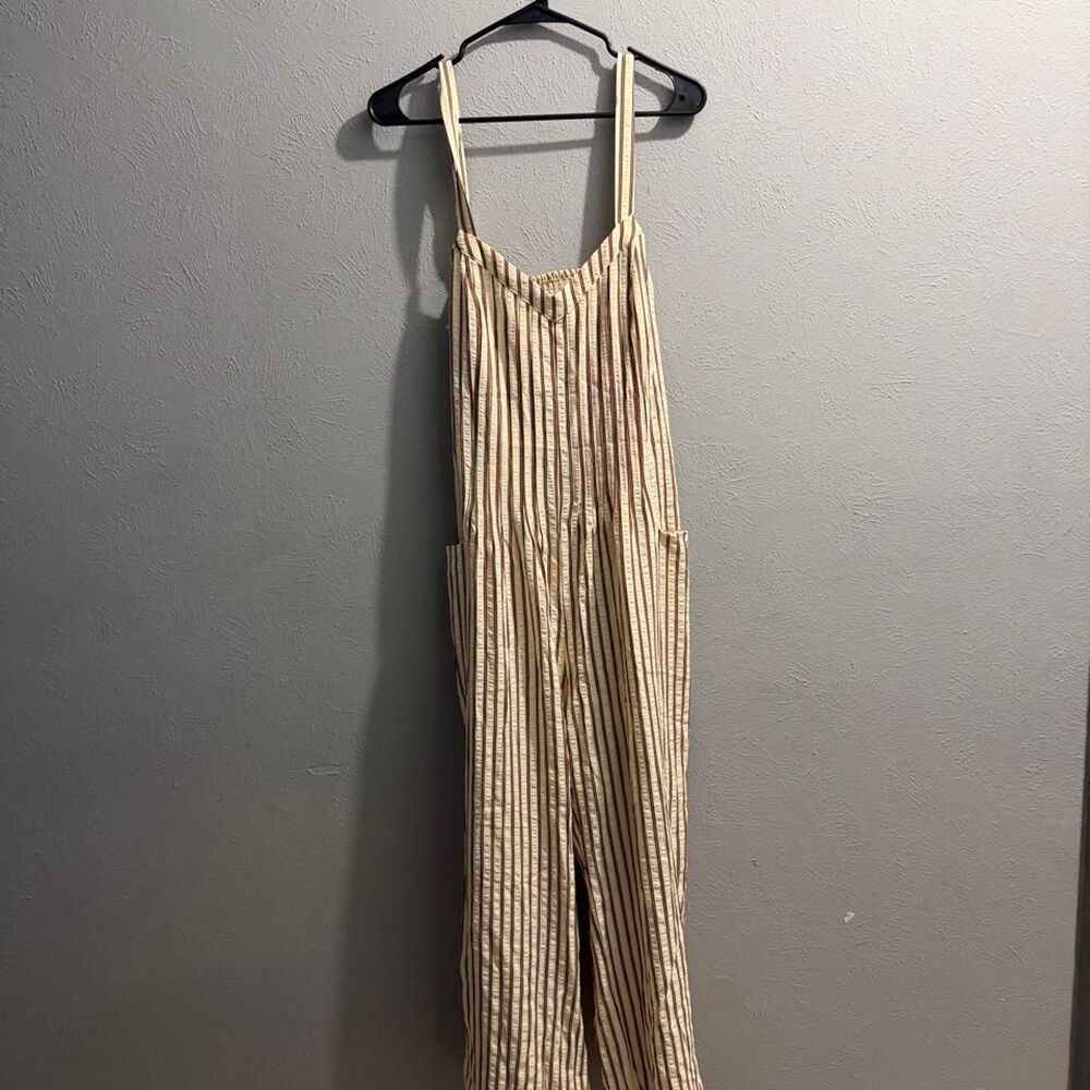 Cupshe Women's Cream and Burgundy Jumpsuit